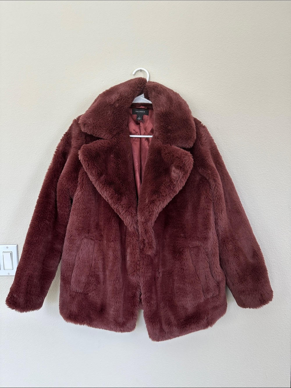 Halogen Plush Teddy Coat in Burgundy